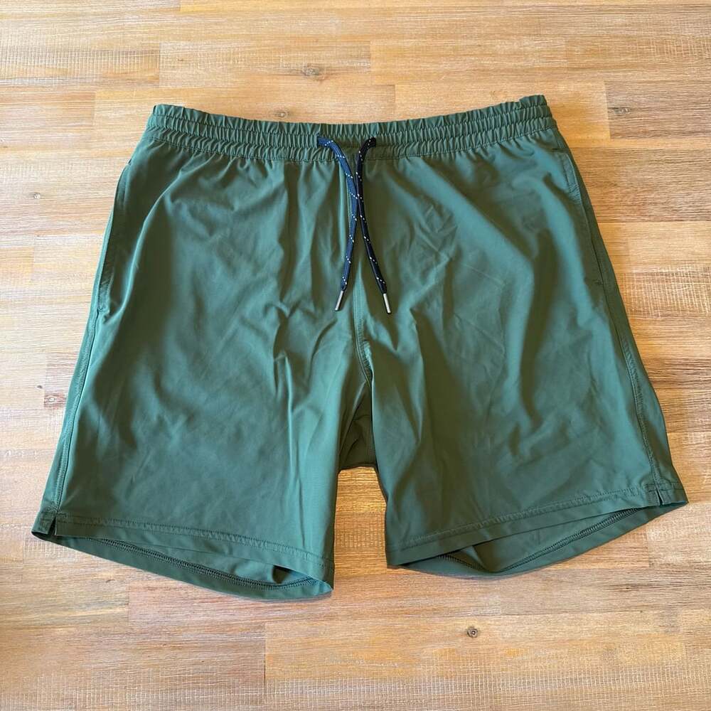 Quince Men Swim Trunks Size L Olive Green Lined Lululemon Style Board Shorts